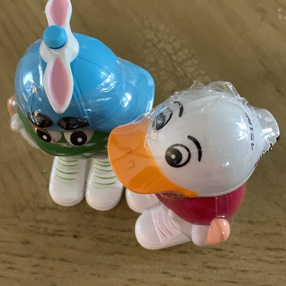 Vintage M&M Minnie’s set of 2 character dispensers in excellent condition. - Picture 4 of 5